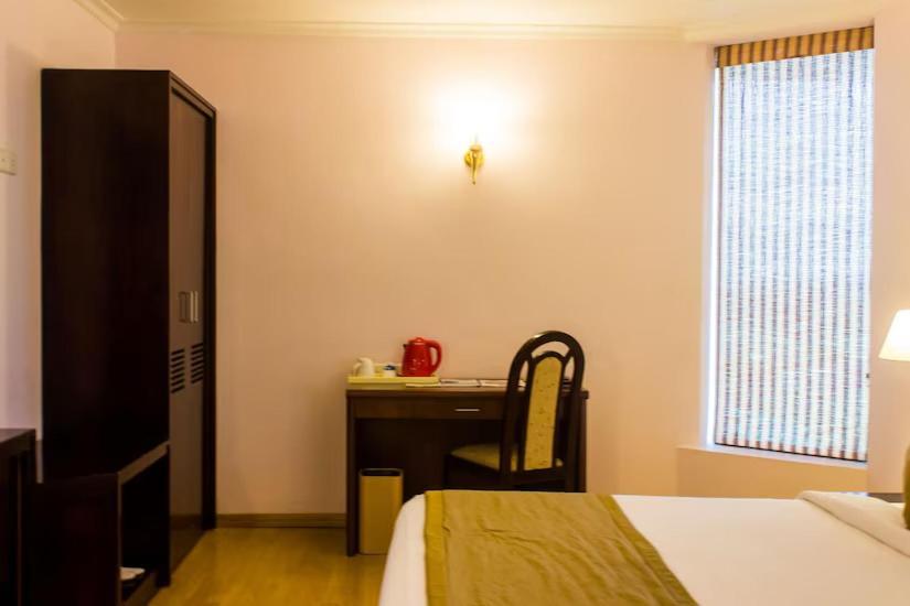 The Quilon Beach Hotel And Convention Center Kollam Exterior foto