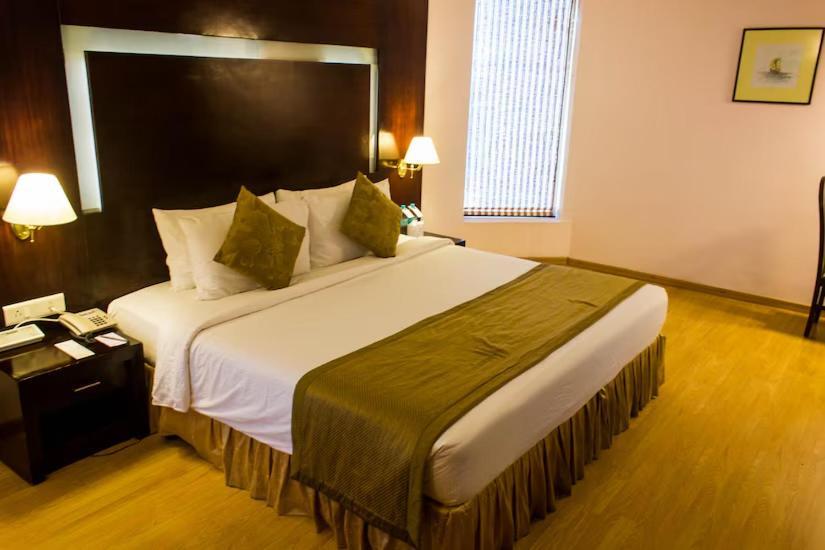 The Quilon Beach Hotel And Convention Center Kollam Exterior foto
