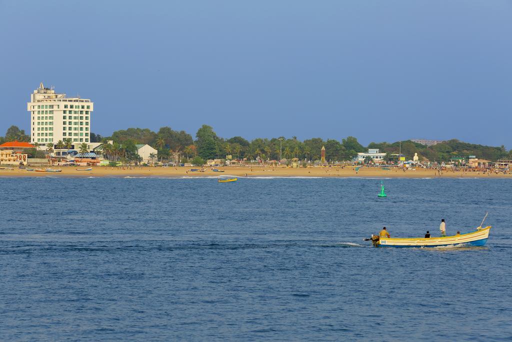 The Quilon Beach Hotel And Convention Center Kollam Exterior foto